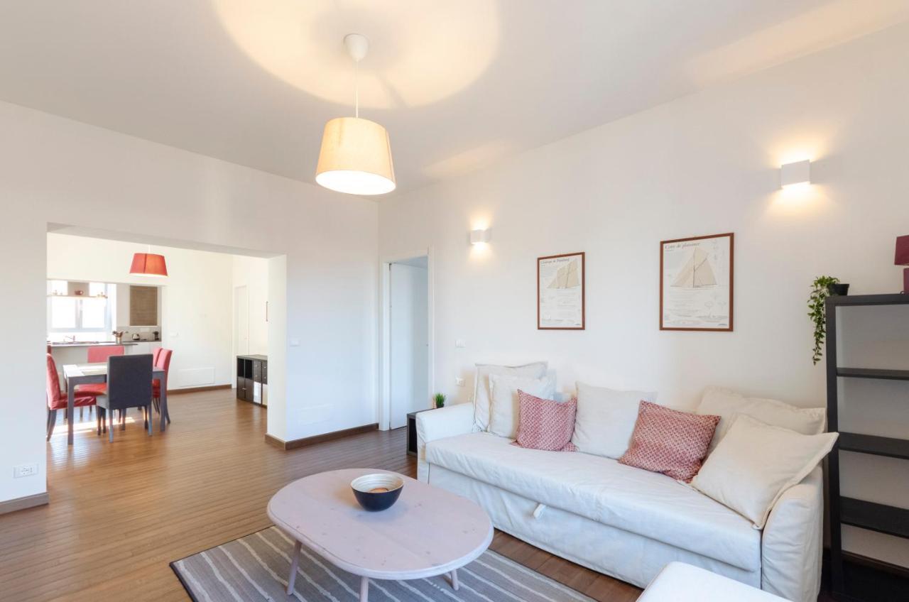 Joivy Spacious Family Apt For 4, In Carignano, Cenova Dış mekan fotoğraf