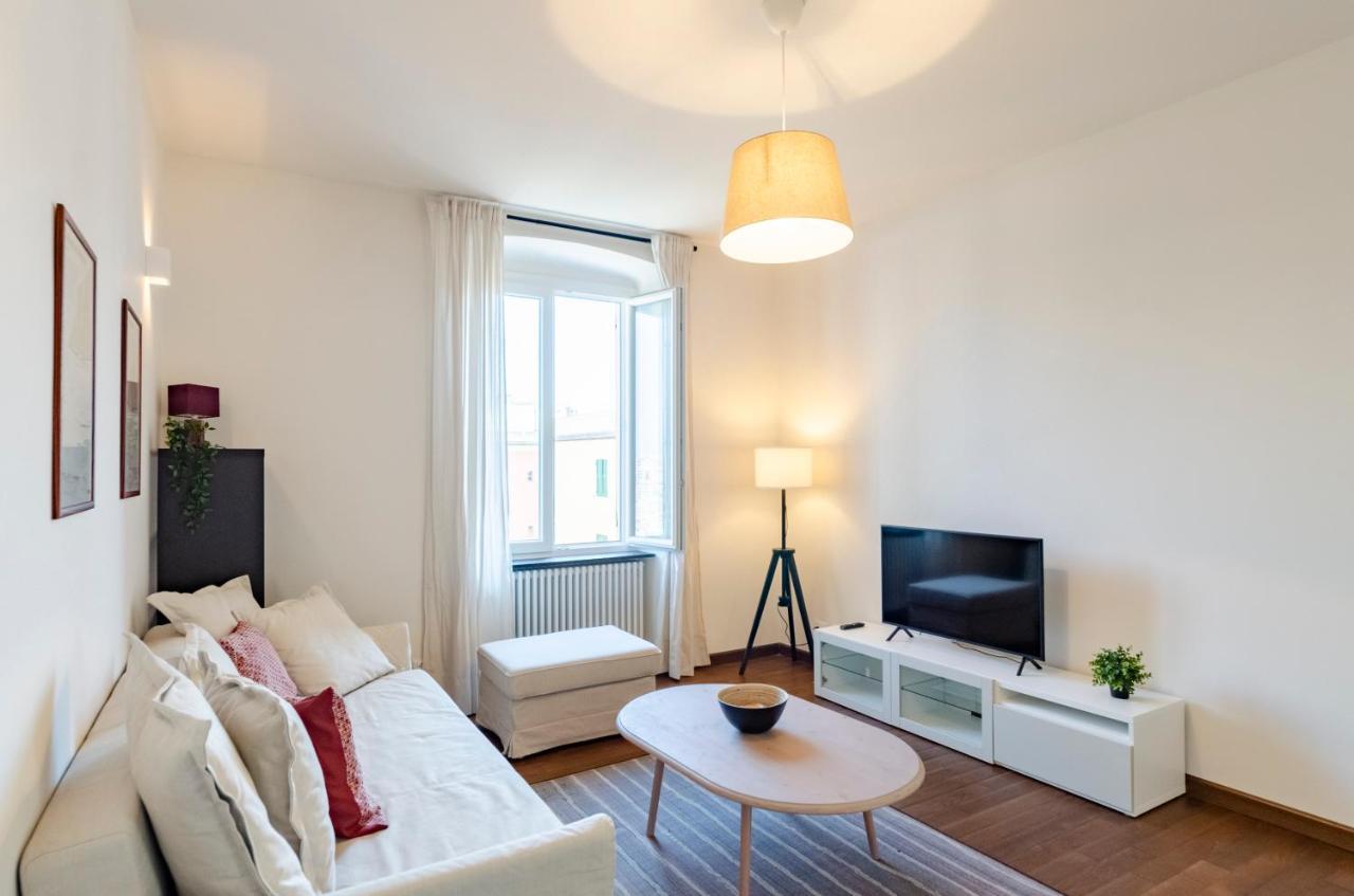 Joivy Spacious Family Apt For 4, In Carignano, Cenova Dış mekan fotoğraf
