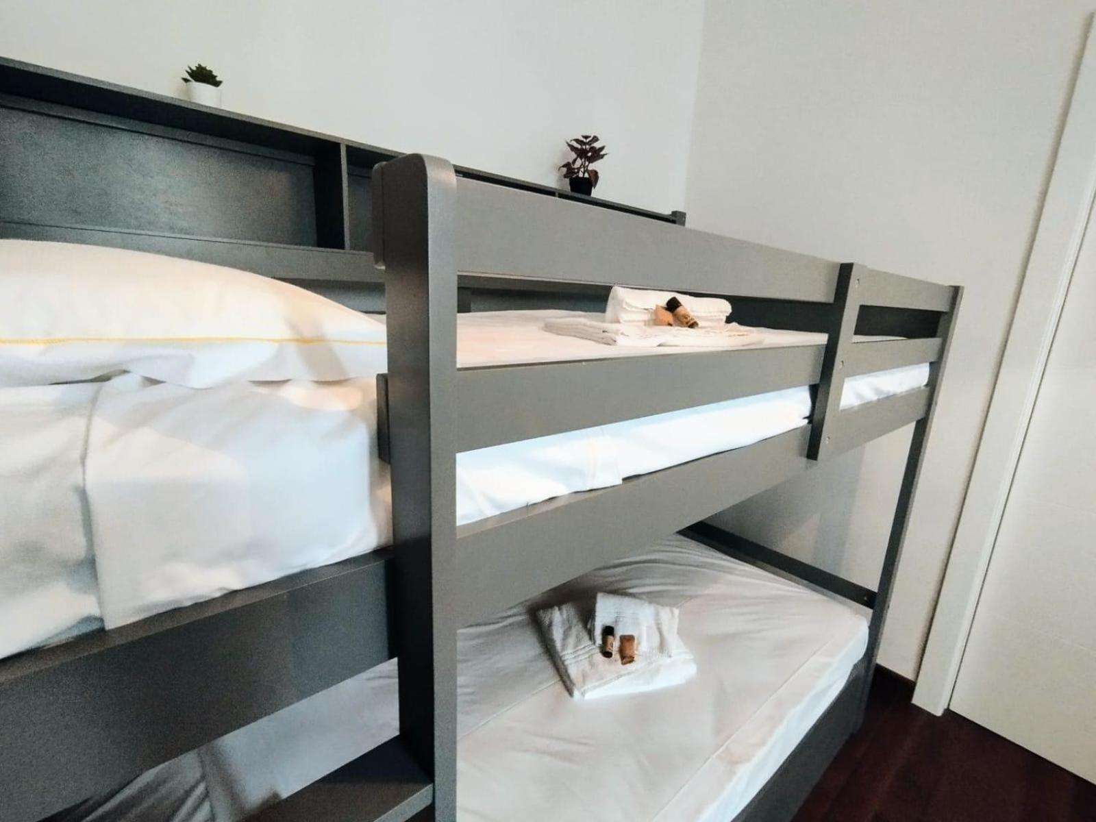 Joivy Spacious Family Apt For 4, In Carignano, Cenova Dış mekan fotoğraf