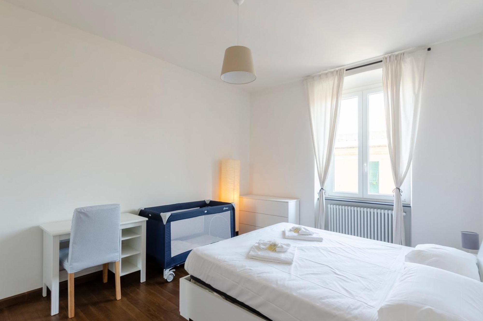 Joivy Spacious Family Apt For 4, In Carignano, Cenova Dış mekan fotoğraf